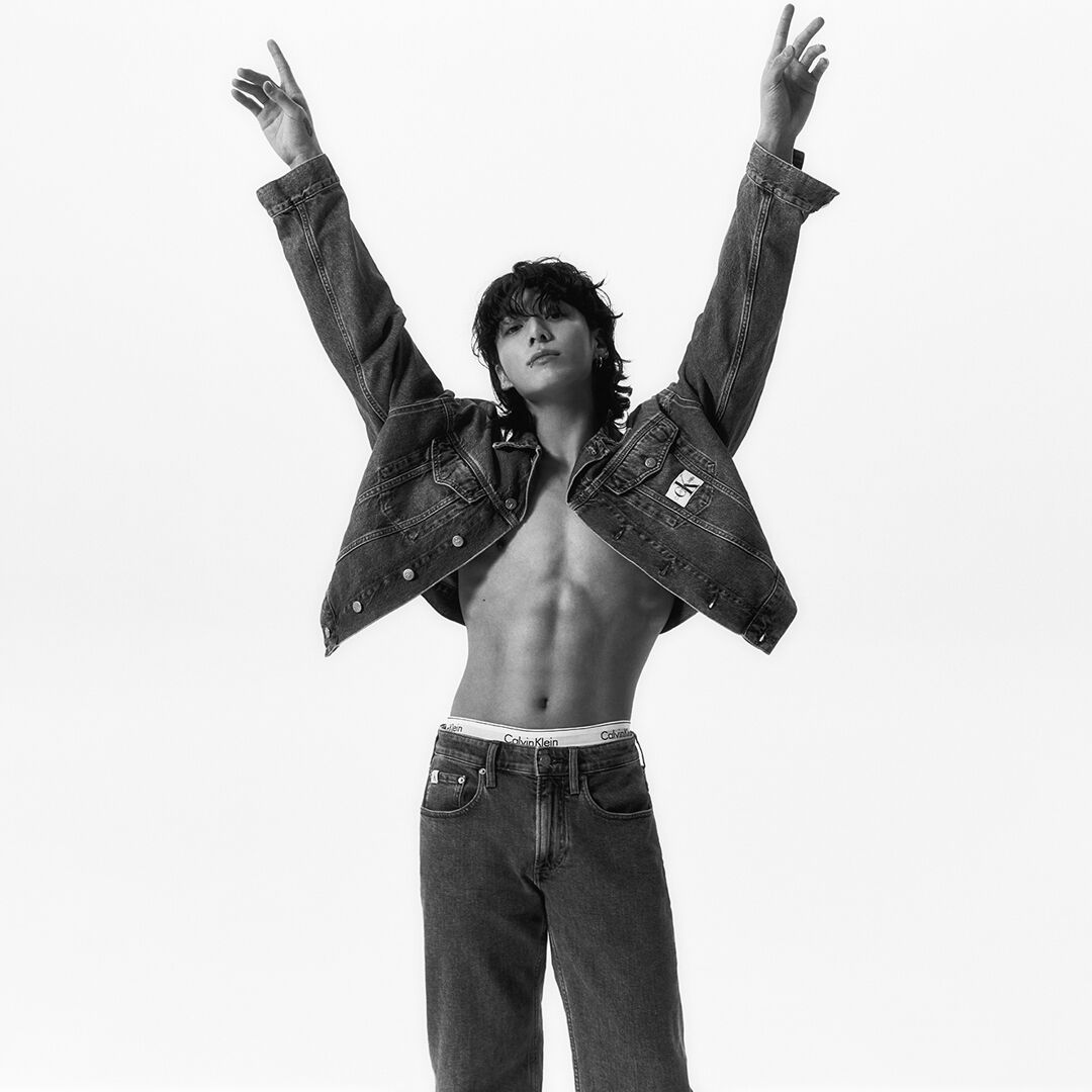 Calvin Klein - 探索 90 年代直筒牛仔褲